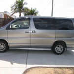 2001 Nissan Elgrand left side