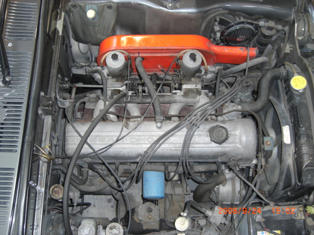Skyline KGC10 GT coupe Engine room