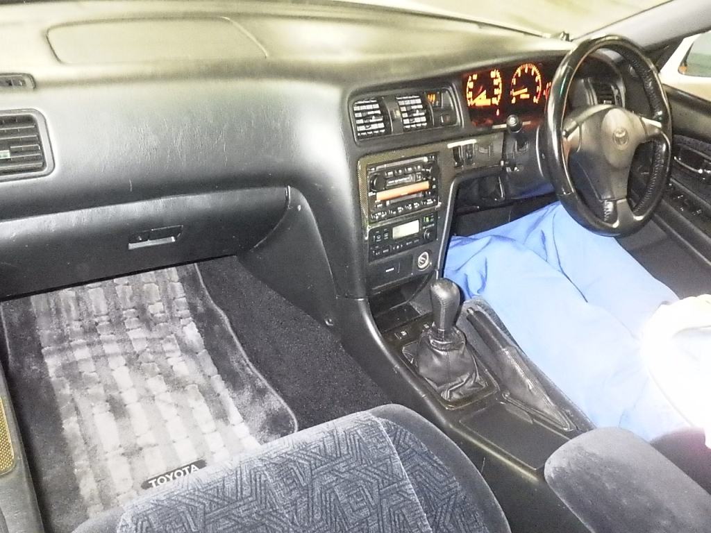 Toyota Mark 2 90 Tourer v салон