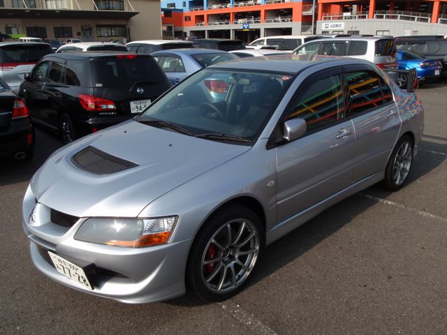 2004 Mitsubishi Lancer EVO 8 MR front