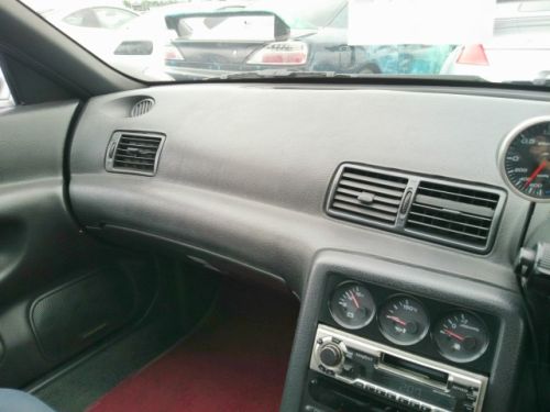 1992 Nissan Skyline R32 GTR silver dash