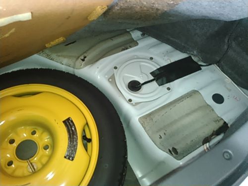 1994 Nissan Skyline R32 GT-R boot original paint