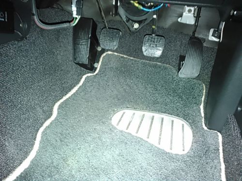 1994 Nissan Skyline R32 GT-R driver carpet