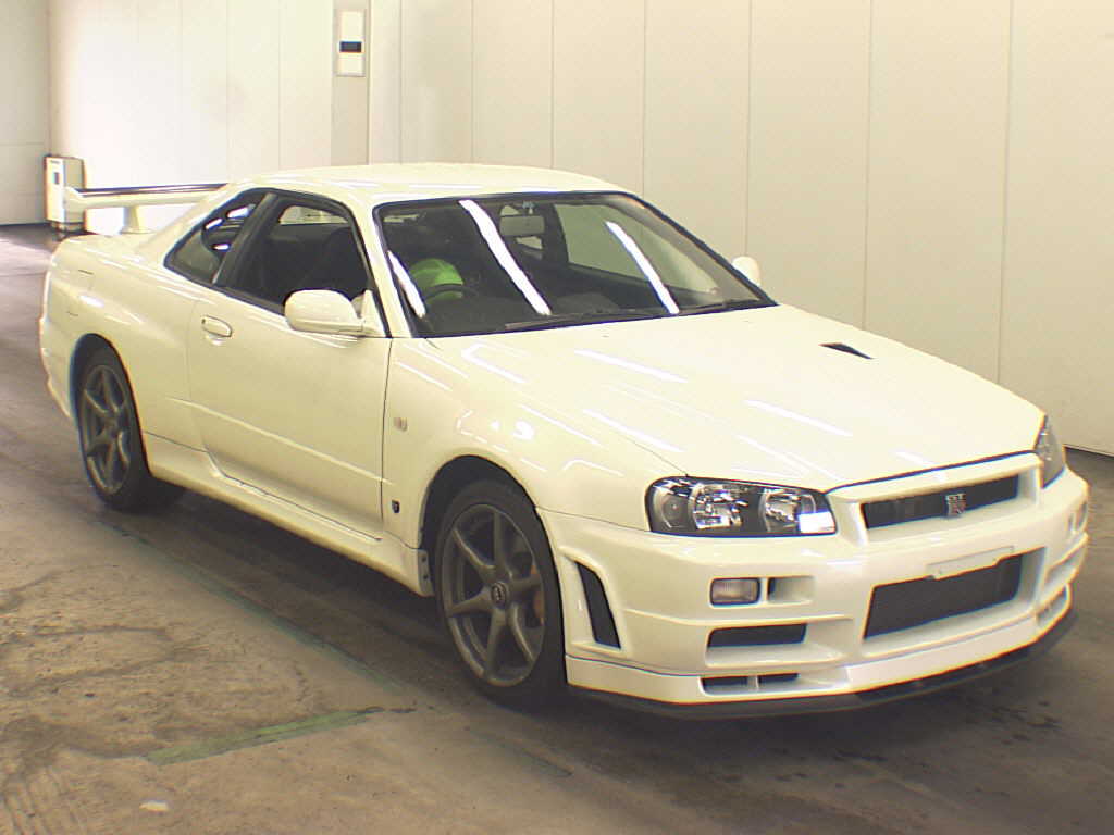 2002 Nissan Skyline R34 GT-R VSPEC2 NUR auction front right