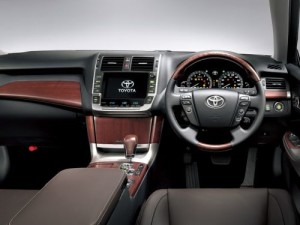 2009 Toyota Crown Majesta interior 6