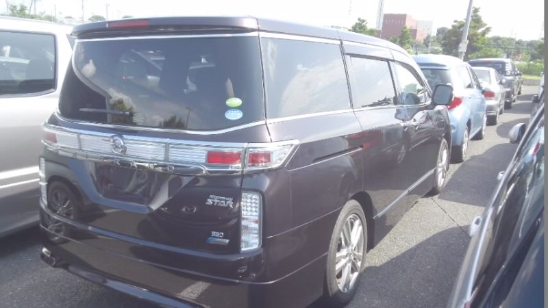 2010 Nissan Elgrand E52 4WD right rear