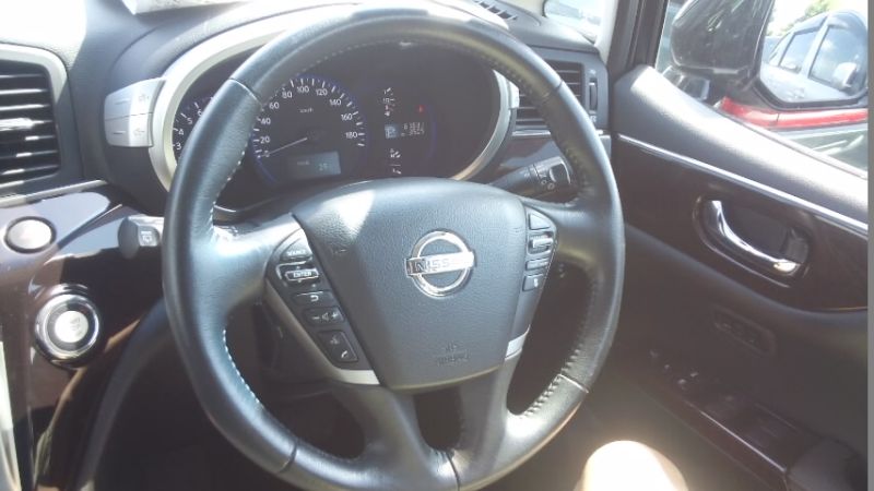 2010 Nissan Elgrand E52 4WD steering wheel
