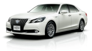 2013 Toyota Crown Majesta S21