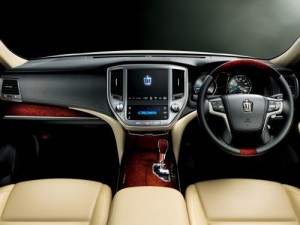 2013 Toyota Crown Majesta S21 interior 3