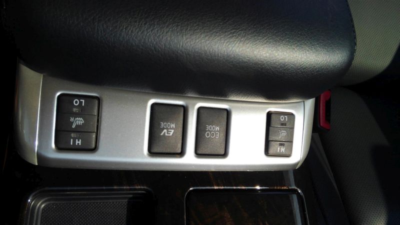2012 Toyota Vellfire Hybrid ZR seat heater