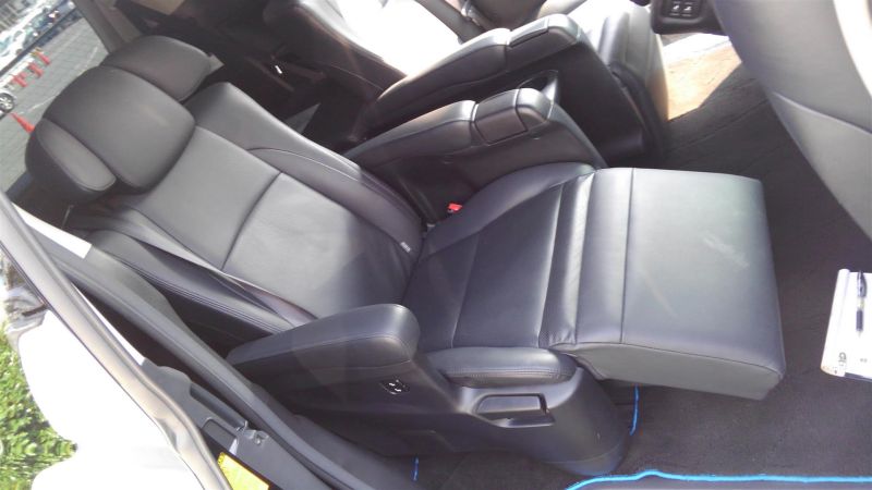 2012 Toyota Vellfire Hybrid ZR interior 10