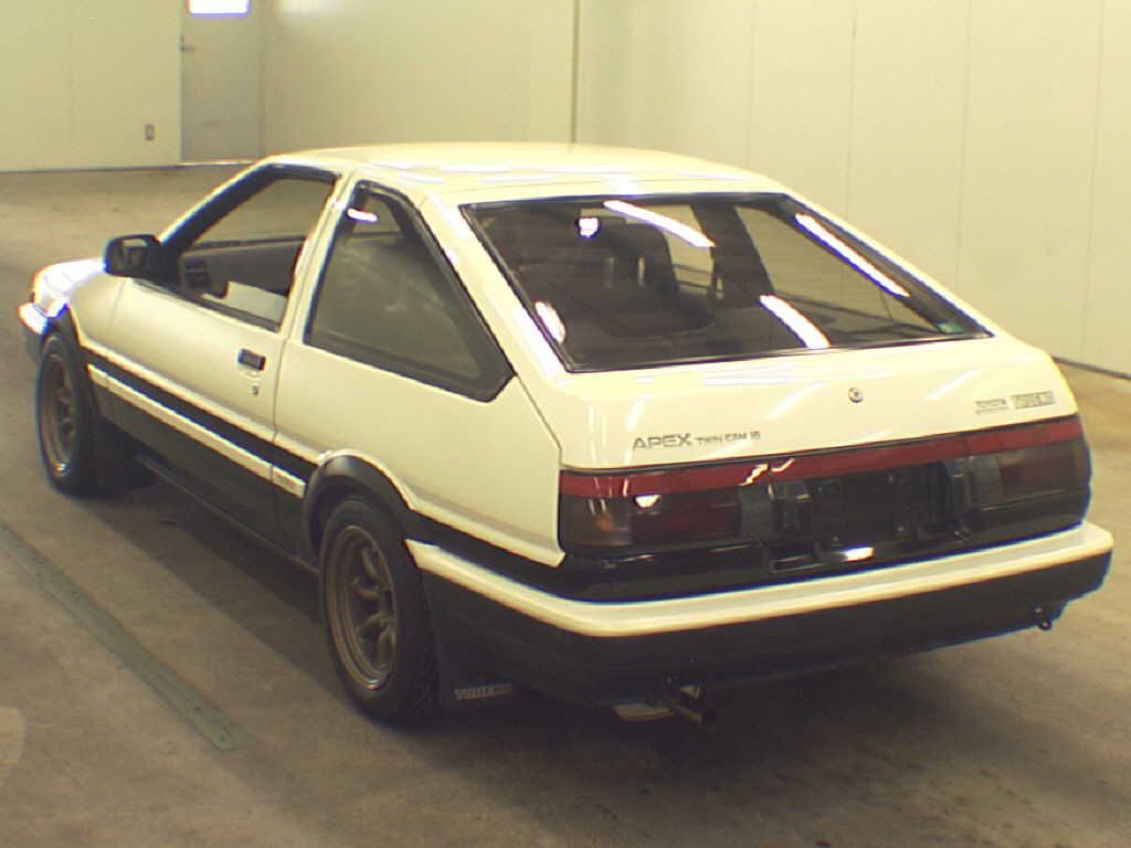 1986-toyota-sprinter-gt-apex-ae86-auction-rear
