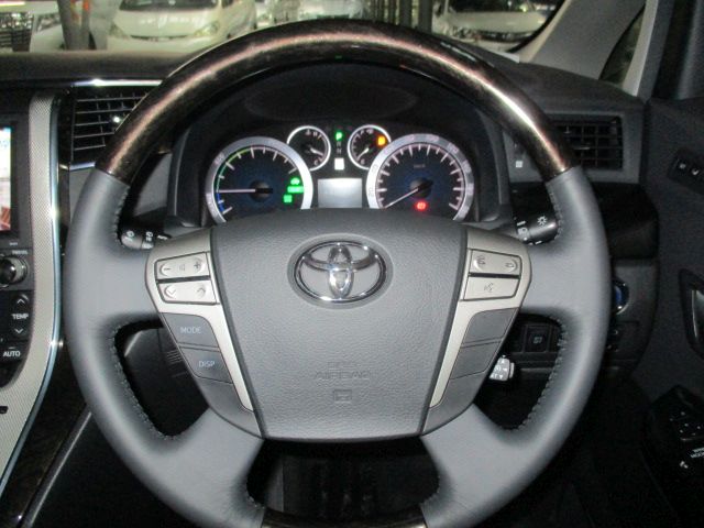 2014-toyota-vellfire-hybrid-zr-g-edition-2-4l-4wd-21