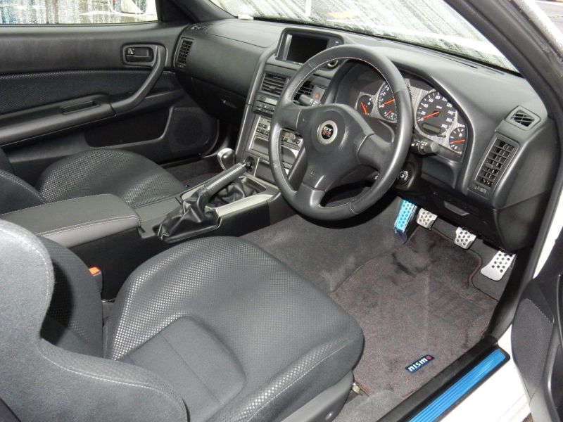 2001-nissan-skyline-r34-gtr-56