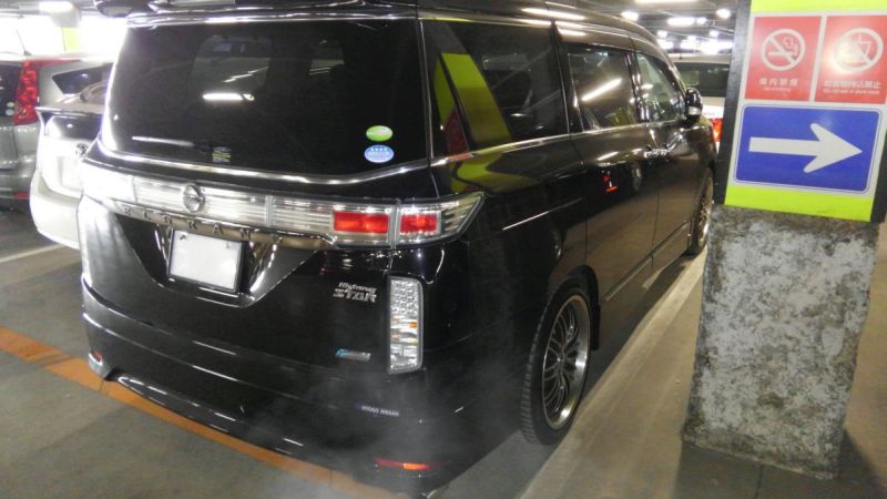 2011 Nissan Elgrand 350 E52 Highway Star Premium 2WD 3.5L right rear
