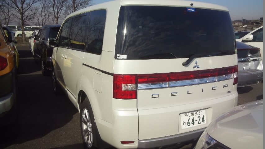 2016-Mitsubishi-Delica-D5-diesel-CV1W-4WD-left-rear
