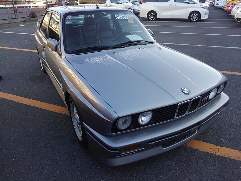1987 BMW M3 E30 coupe front right