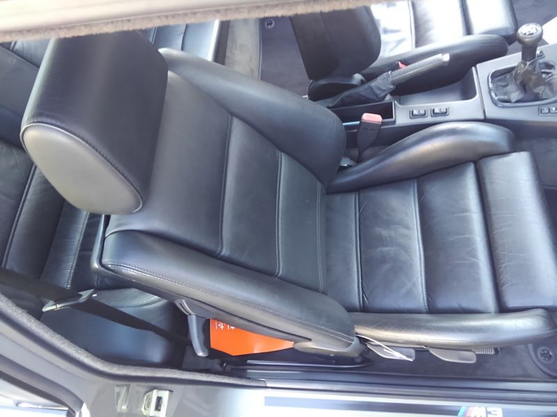 1987 BMW M3 E30 coupe interior 17