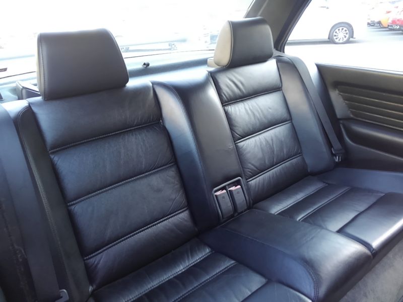 1987 BMW M3 E30 coupe interior 20