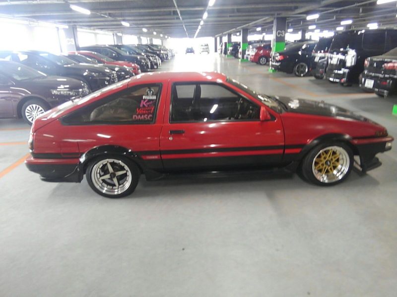 1985 Toyota Sprinter GT APEX AE86 side