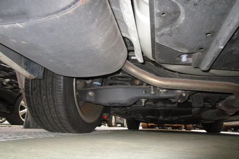 2007 Toyota Mark X ZIO 350G wagon underbody