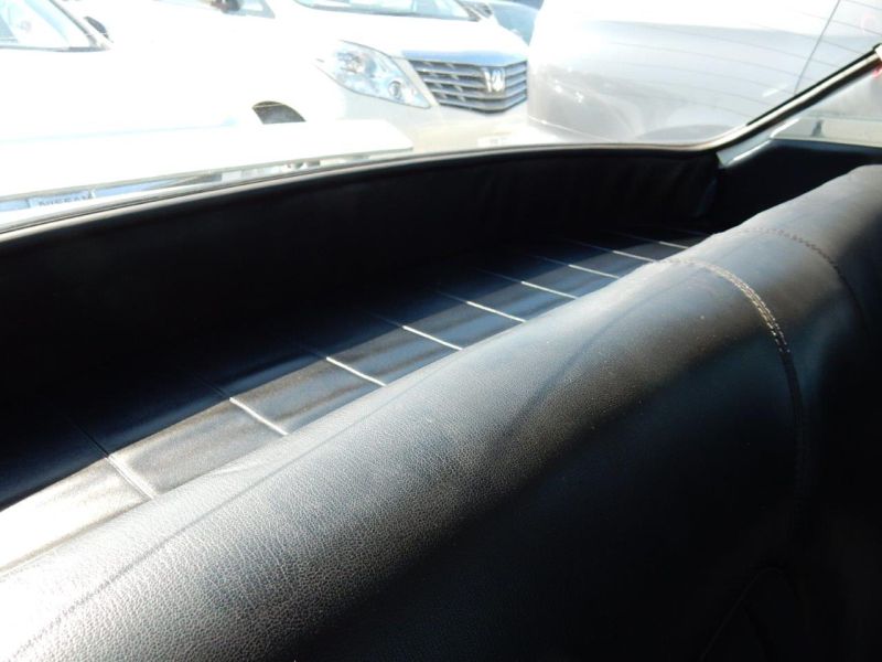 Hakosuka 1971 Nissan Skyline KGC10 coupe rear seat sill