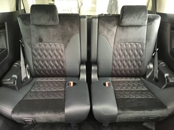 2015 Toyota Vellfire Hybrid ZR 30 Series seats 2