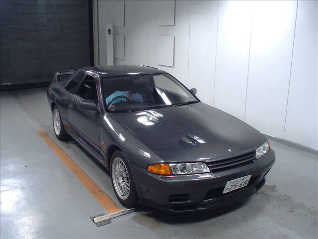 R32 GTR VSpec right front