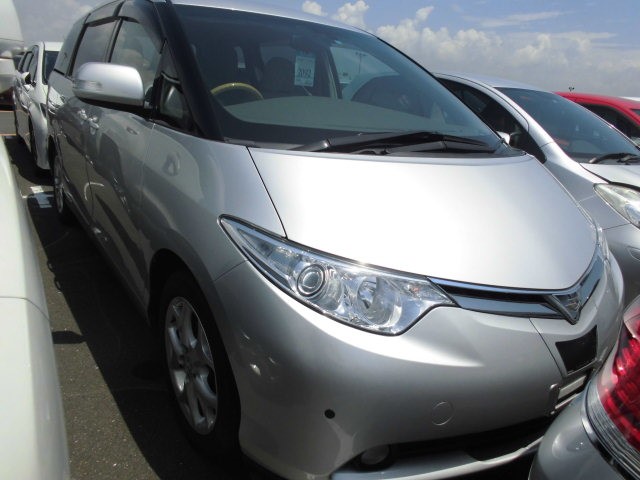 2007 Toyota Estima 2WD 7 seater G Package front