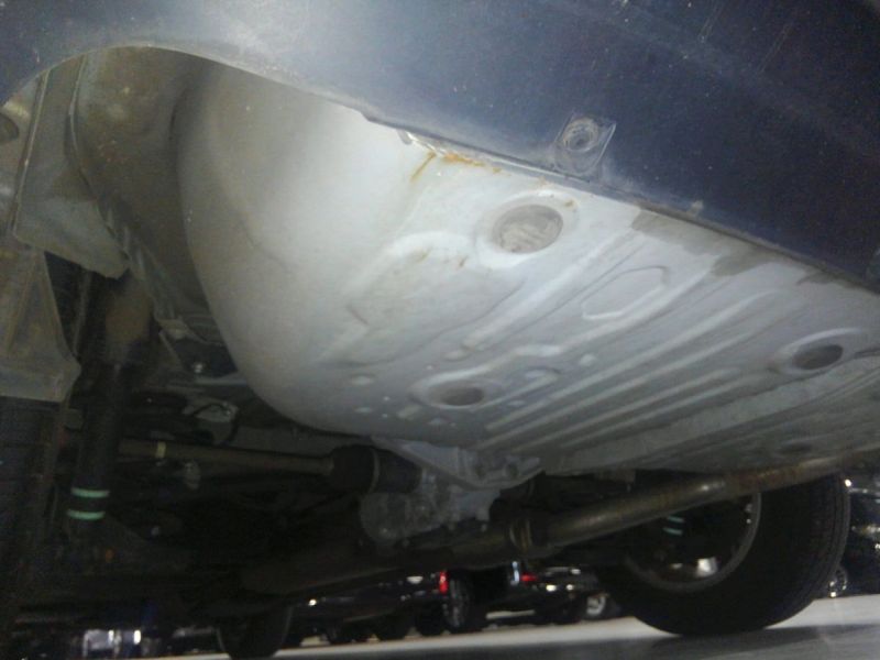 2008 Toyota Estima 4WD 7 seater underbody 2