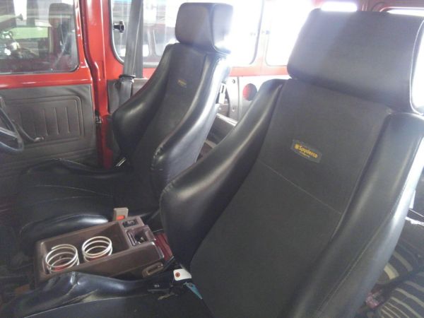 1984 Toyota Land Cruiser BJ46 Long seats