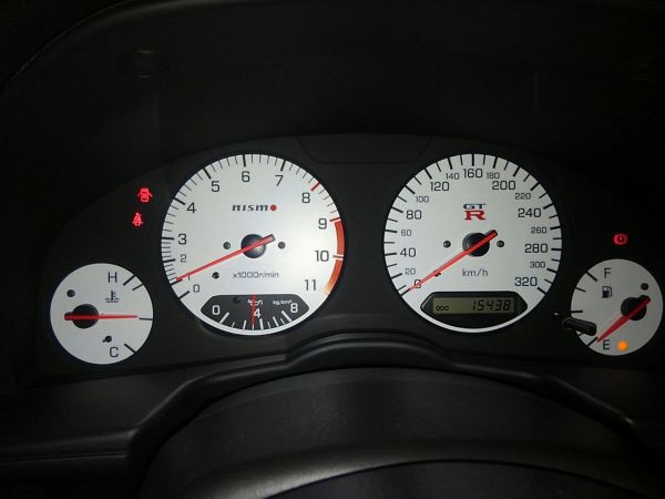 2001 Nissan Skyline R34 GTR NISMO gauges