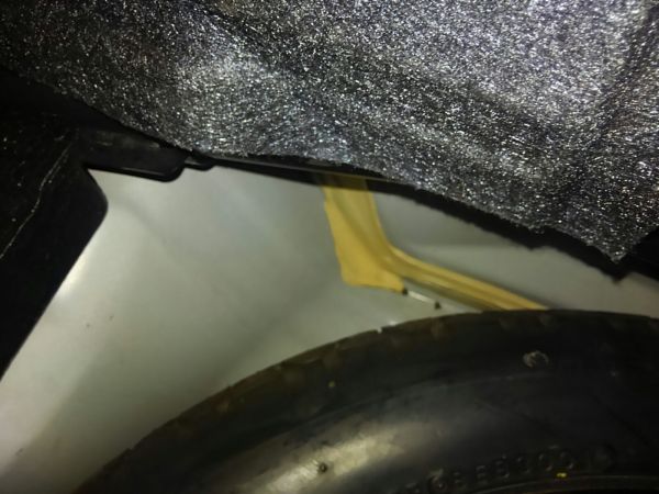 2001 Nissan Skyline R34 GTR VSPEC boot seam