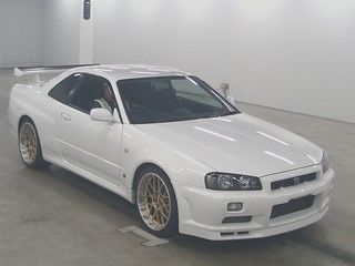 2001 Nissan Skyline R34 GTR auction front