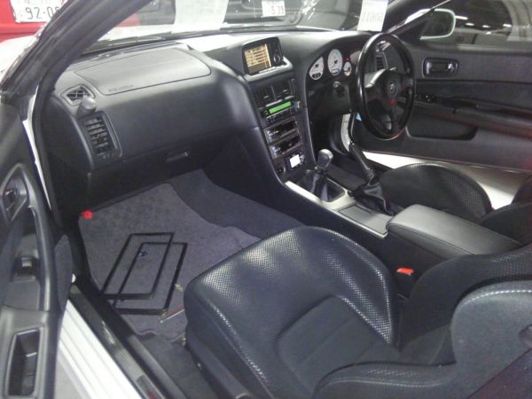 2001 Nissan Skyline R34 GTR interior