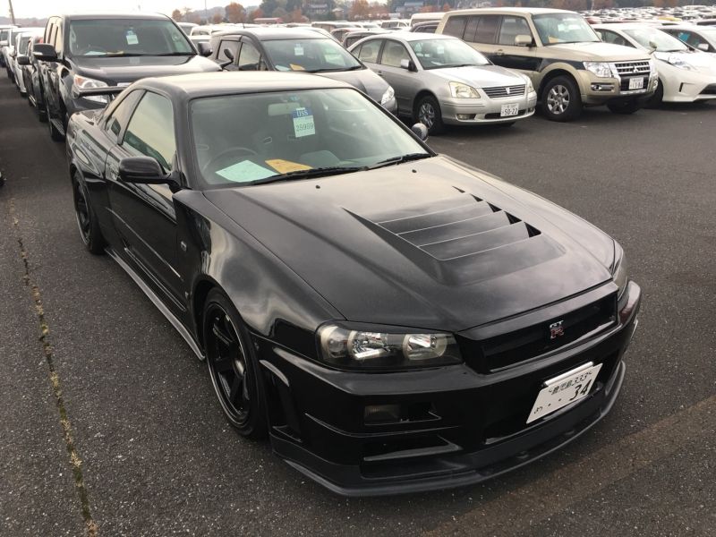 1999 Nissan Skyline R34 GT-R VSpec black right front 2