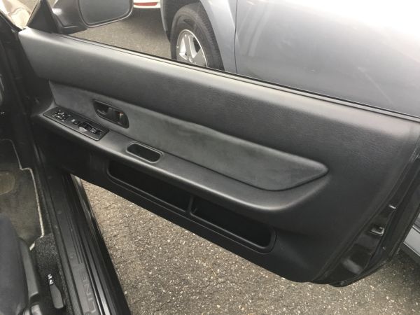 1990 Nissan Skyline R32 GT-R drivers door