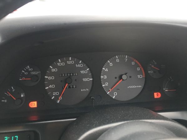 1990 Nissan Skyline R32 GT-R instrument panel