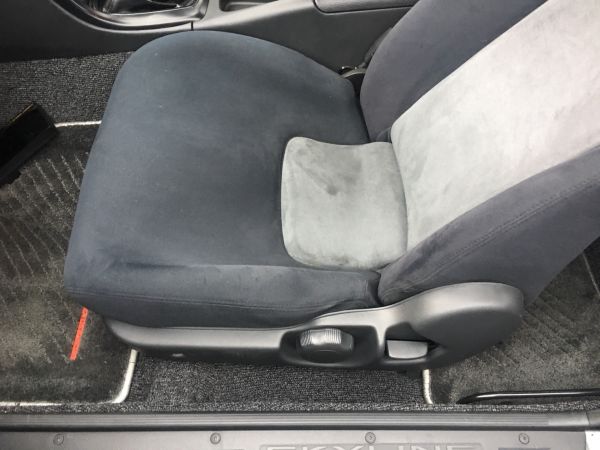 1990 Nissan Skyline R32 GT-R passenger seat
