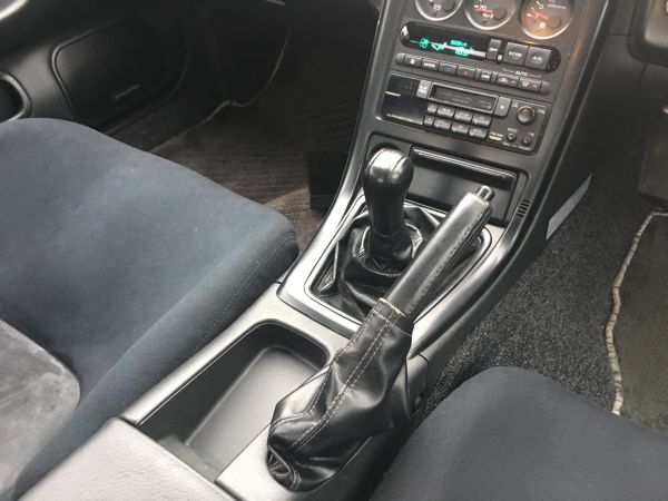 1990 Nissan Skyline R32 GT-R shifter