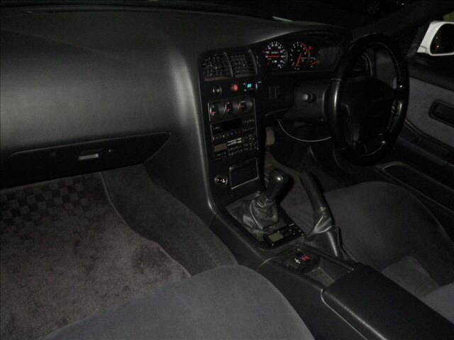 1995 Nissan Skyline R33 GTR VSpec auction interior