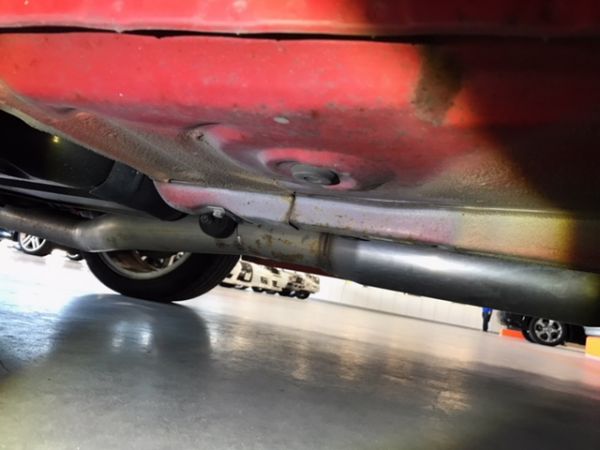 2000 Mitsubishi Lancer EVO 6 TME underbody 9