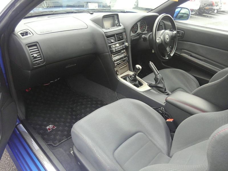 1999 Nissan Skyline R34 GT-R VSpec TV2 Bayside Blue interior