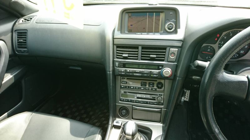 2002 Nissan Skyline R34 GTR MSpec console