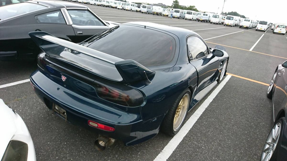 1992 Mazda RX-7 turbo right rear