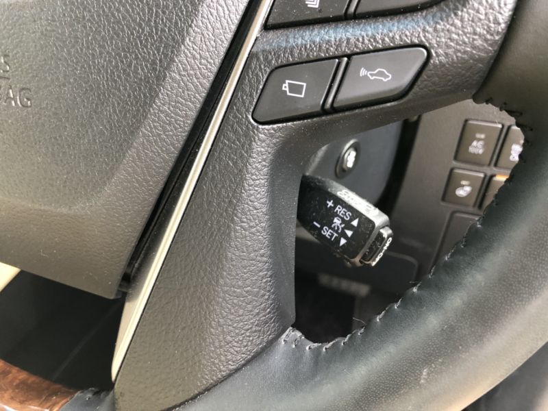 2015 Toyota Alphard Hybrid Executive Lounge cruise control