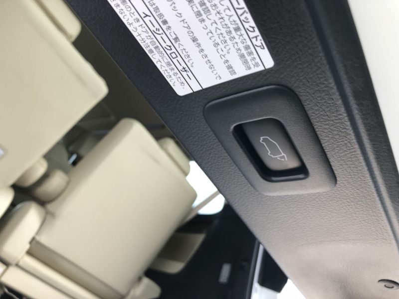 2015 Toyota Alphard Hybrid Executive Lounge power tailgate