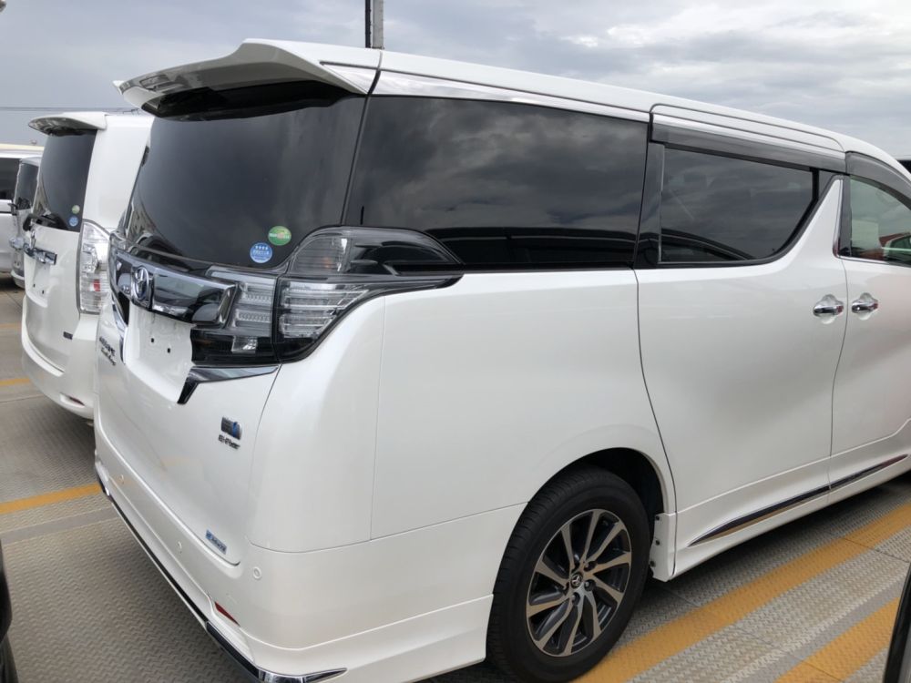 2015 Toyota Alphard Hybrid Executive Lounge right rear