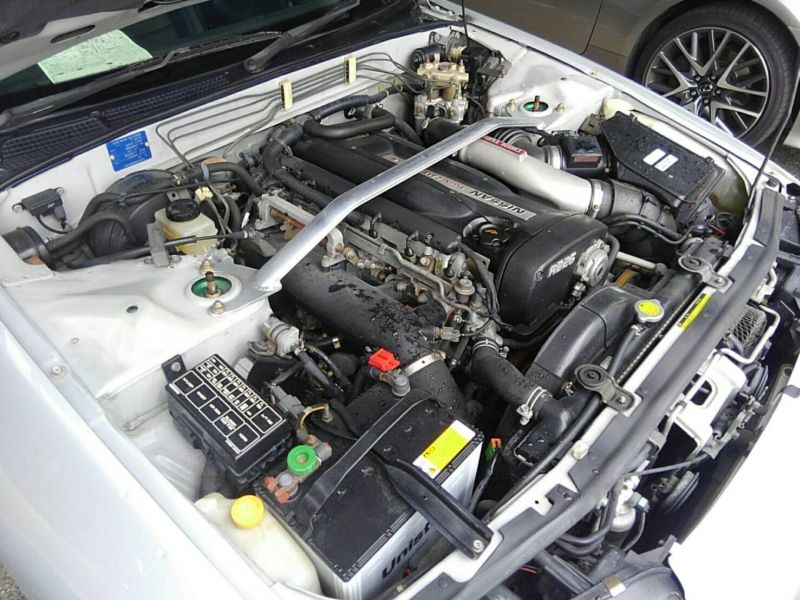 1992 Nissan Skyline R32 GTR engine 4