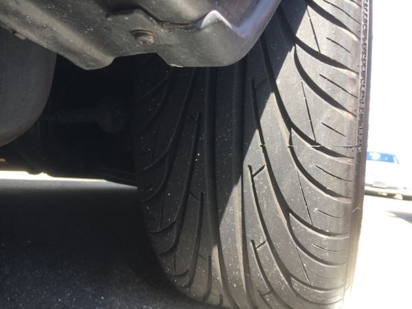 1990 Nissan Skyline R32 GTR tyre 4